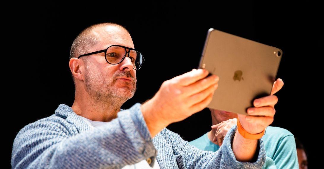 Jony Ive bắt tay với OpenAI để phát triển thiết bị AI mới - Ảnh 1.