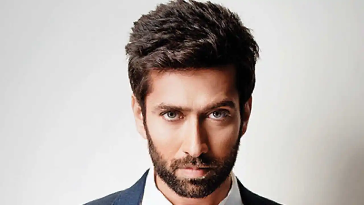 Nakuul Mehta Movies, Birth date, Biography, Net Worth, married, wife