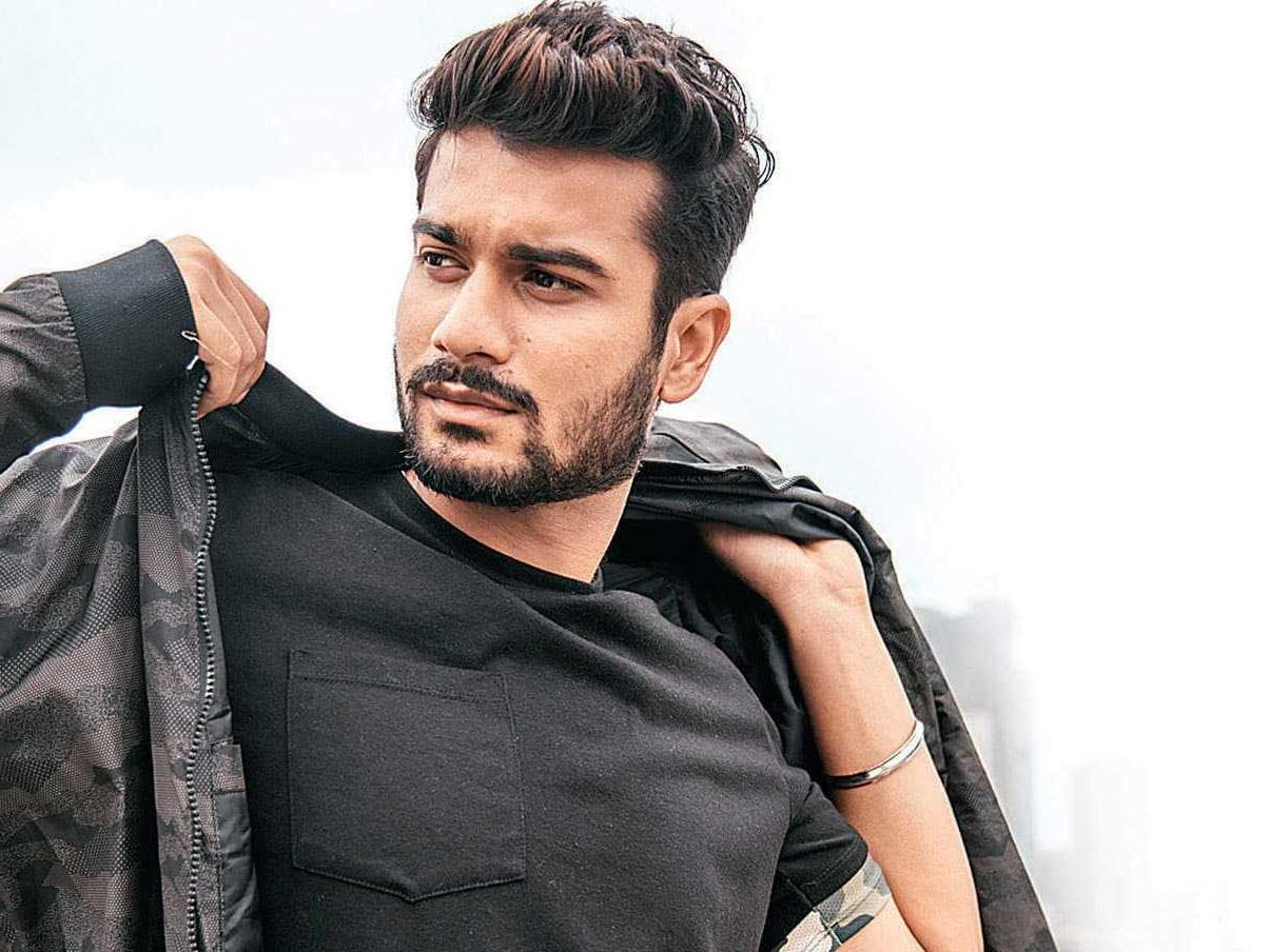 Sunny Kaushal Biography, Movies, Facts, Girlfriend, Career