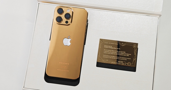 Cận cảnh iPhone 16 Pro Max mạ vàng 24K: Giới hạn 200 chiếc trên toàn cầu, giá gần 100 triệu đồng