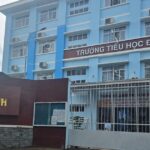 PH vận động đóng tiền cho bảo mẫu, Hiệu trưởng TH Đinh Bộ Lĩnh yêu cầu hoàn trả