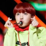 Hình ảnh J Hope BTS cực kỳ lúng túng trên sân khấu