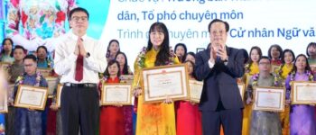 Hà Nội vinh danh 196 nhà giáo tâm huyết, sáng tạo năm 2024