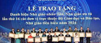 Trao tặng danh hiệu NGND, NGƯT, nhà giáo tiêu biểu để tôn vinh nghề dạy học