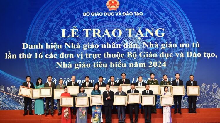 Trao tặng danh hiệu NGND, NGƯT, nhà giáo tiêu biểu để tôn vinh nghề dạy học