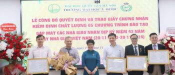 Trường đại học Y Dược có thêm 5 chương trình nhận chứng nhận kiểm định chất lượng