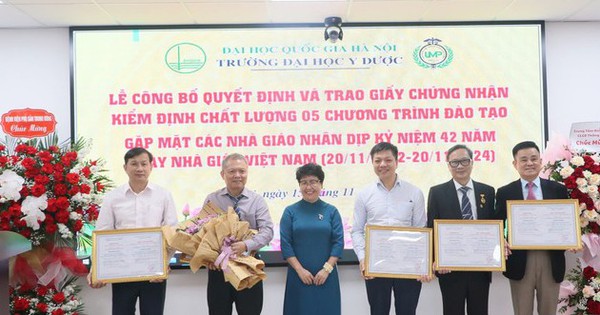 Trường đại học Y Dược có thêm 5 chương trình nhận chứng nhận kiểm định chất lượng